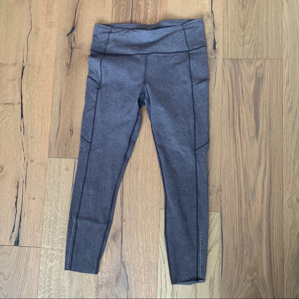 Lululemon leggings EUC 10